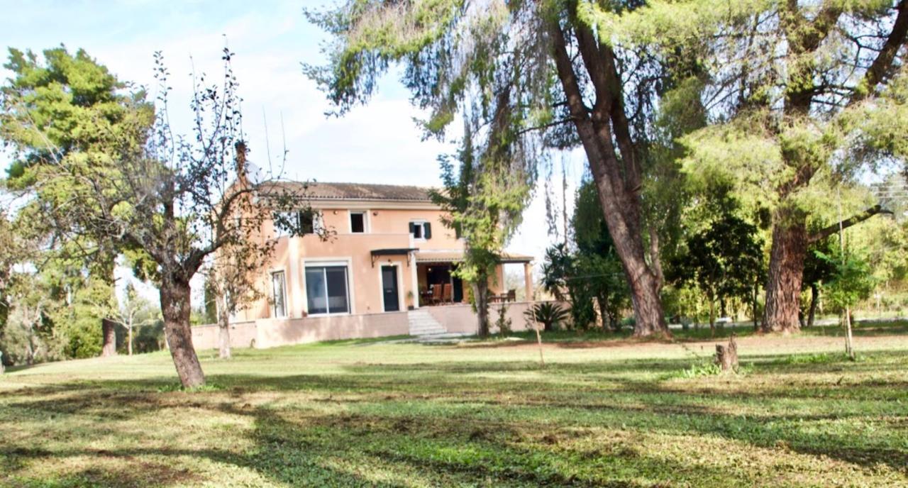 Ktima Loumoumba, Private Villa กูเวีย ภายนอก รูปภาพ