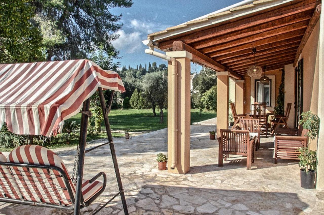 Ktima Loumoumba, Private Villa กูเวีย ภายนอก รูปภาพ